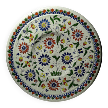 Plat artisanal émaux de Thoune signé Schoch-Läderach, Suisse