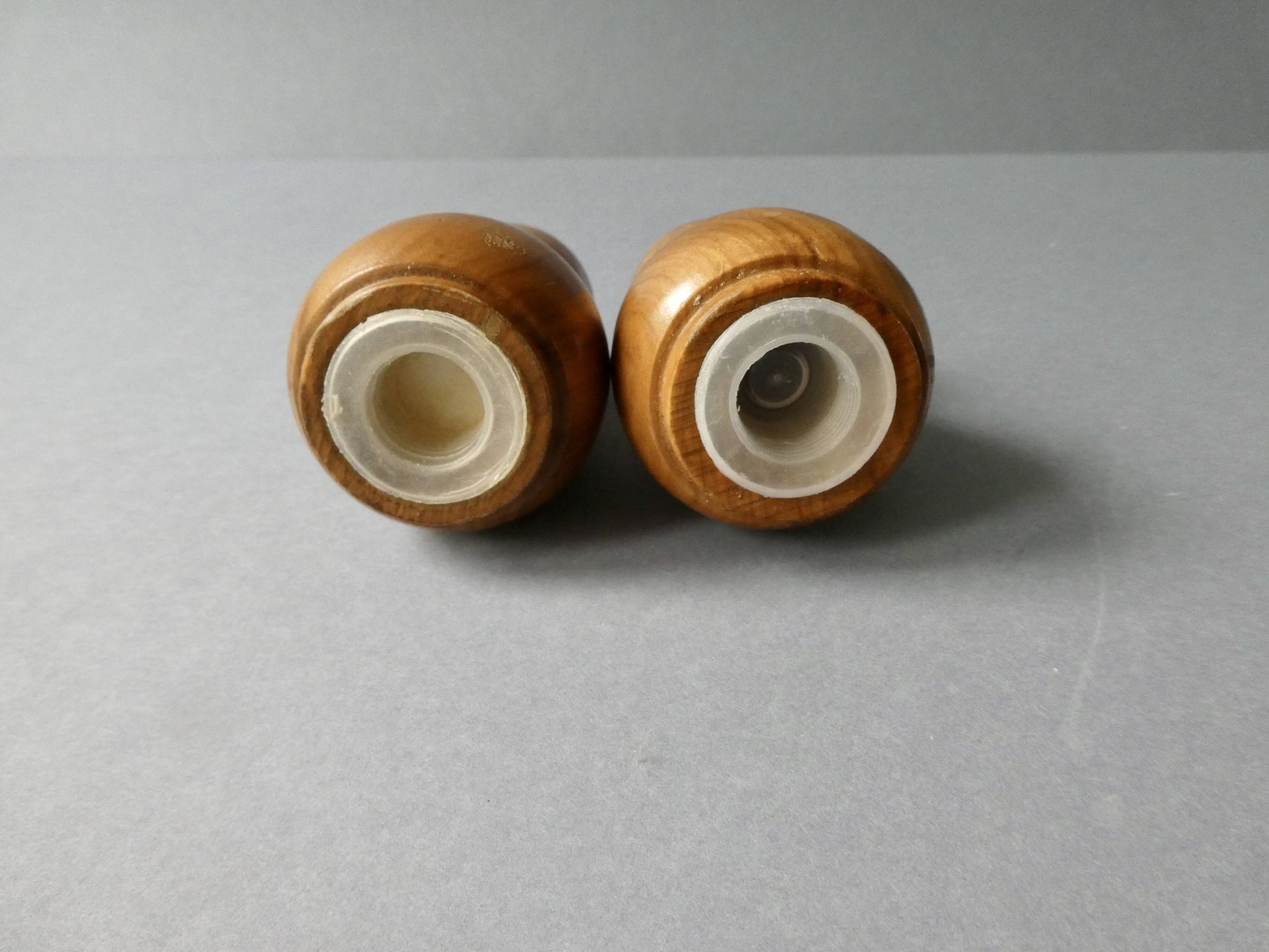 Olive wood and burl salt and pepper shakers, 1970s-80s.