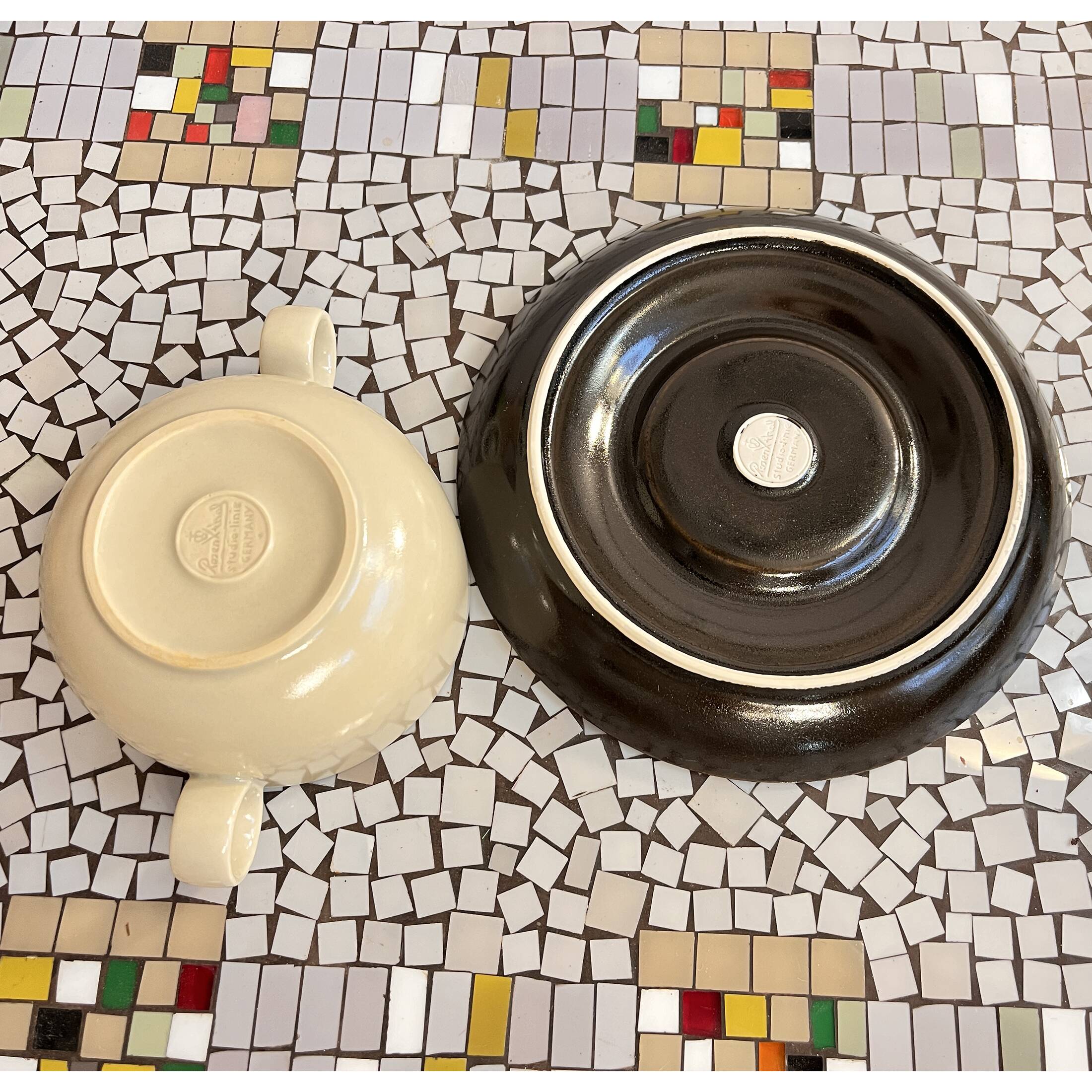 Bouillon with saucer designed by W. Karnagel Rosenthal Studio-line, Germany 1970s.