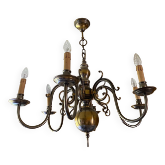 Gaud chandelier