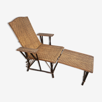 Rattan and wicker chaise longue