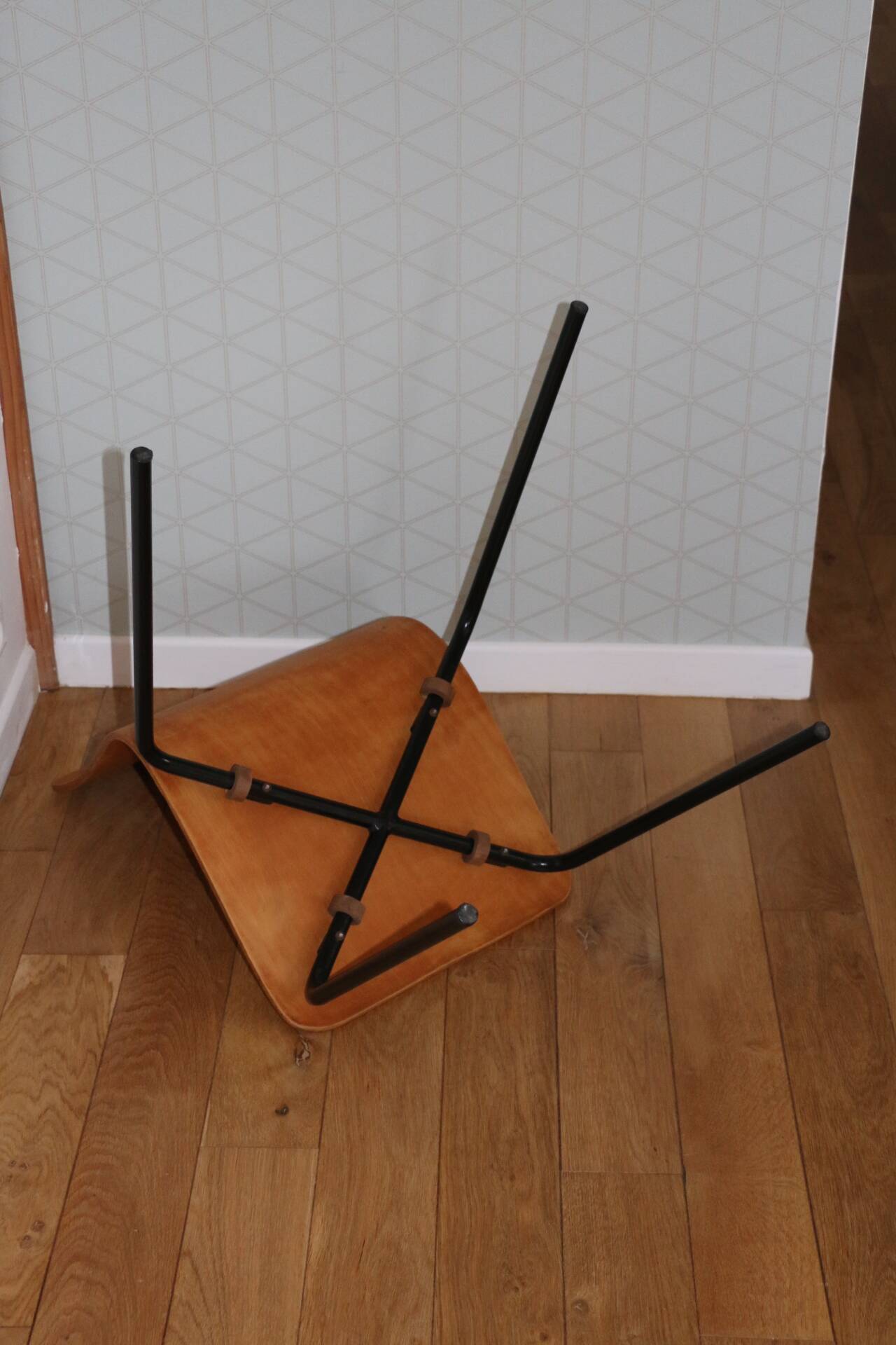 6 stone guariche papyrus chairs