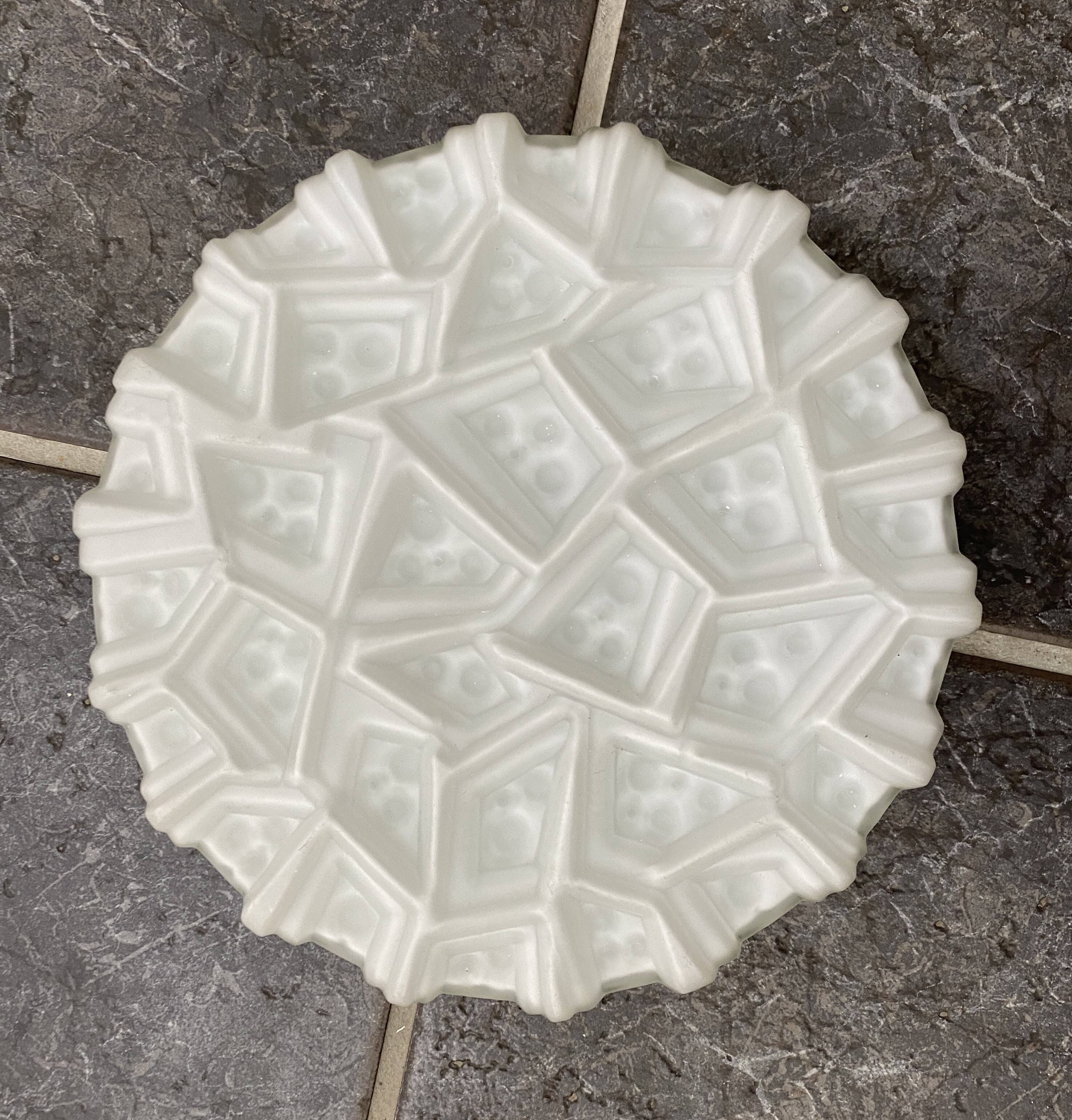 Plafonnier en verre blanc de Peil & Putzler