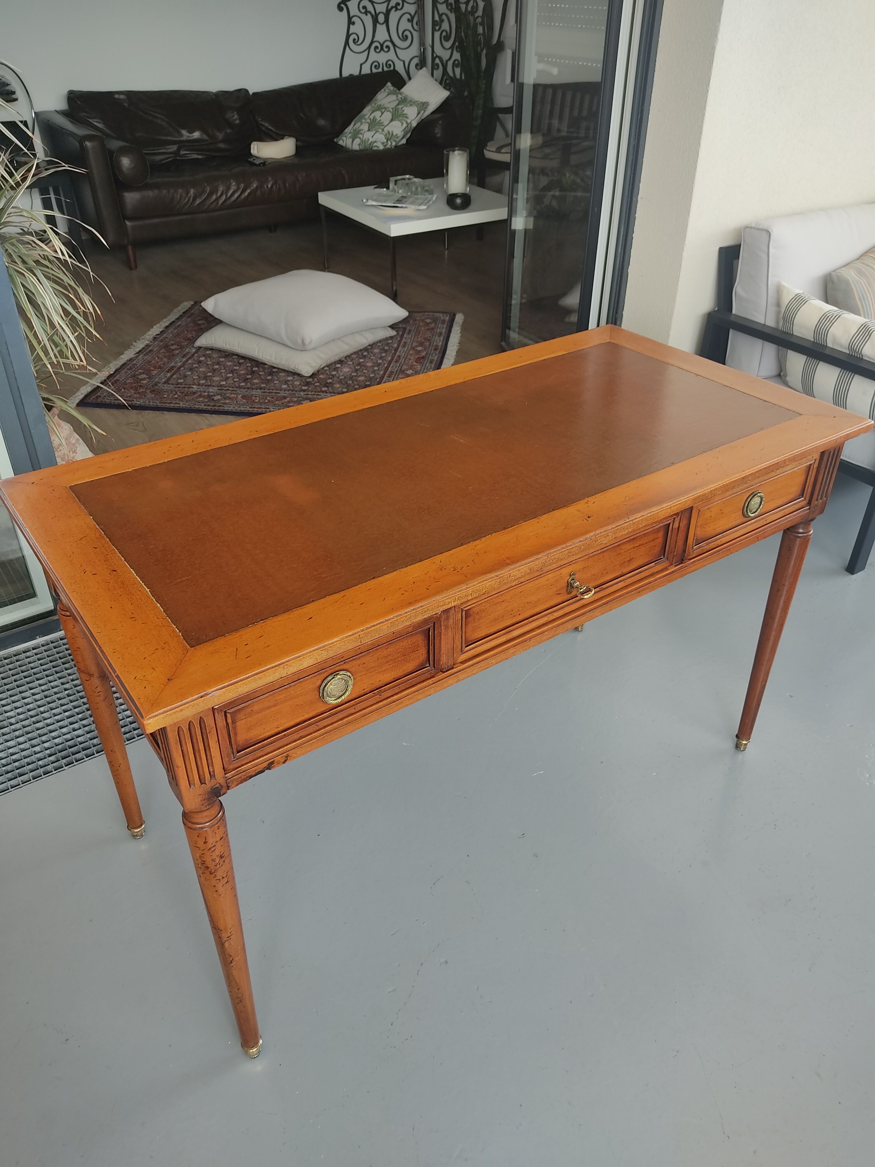 Double-sided wooden desk empire style