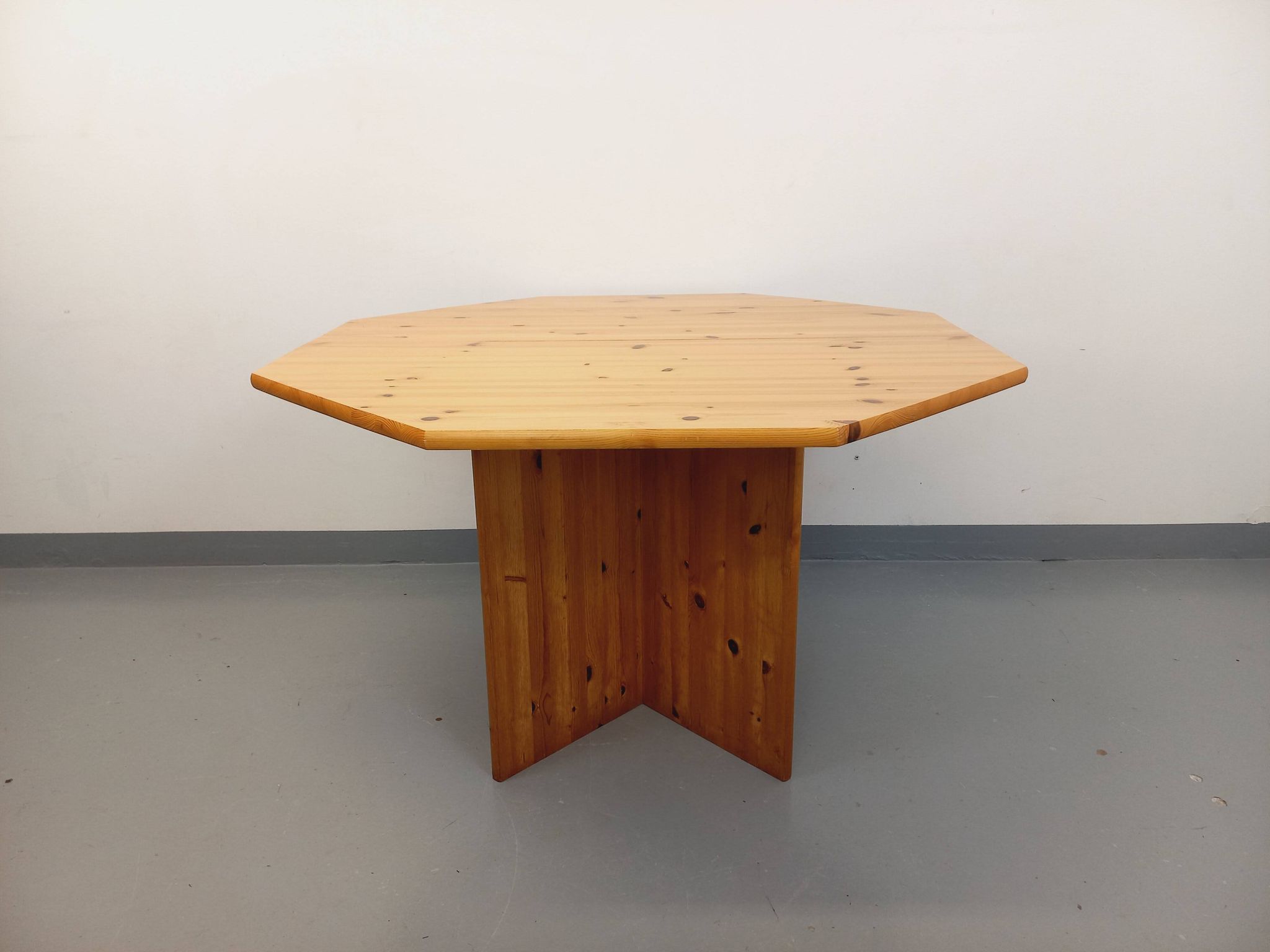 Table à manger octogonale vintage des années 80 en pin avec rallonge