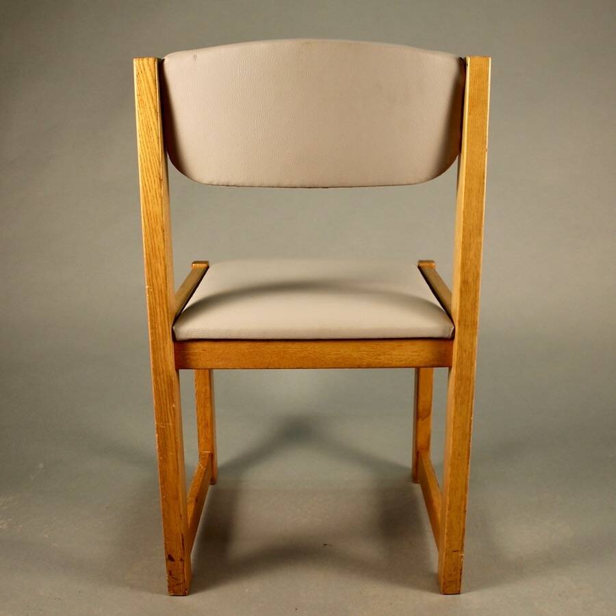 Set of 8 Brutalist Dining Chairs, 20th Century