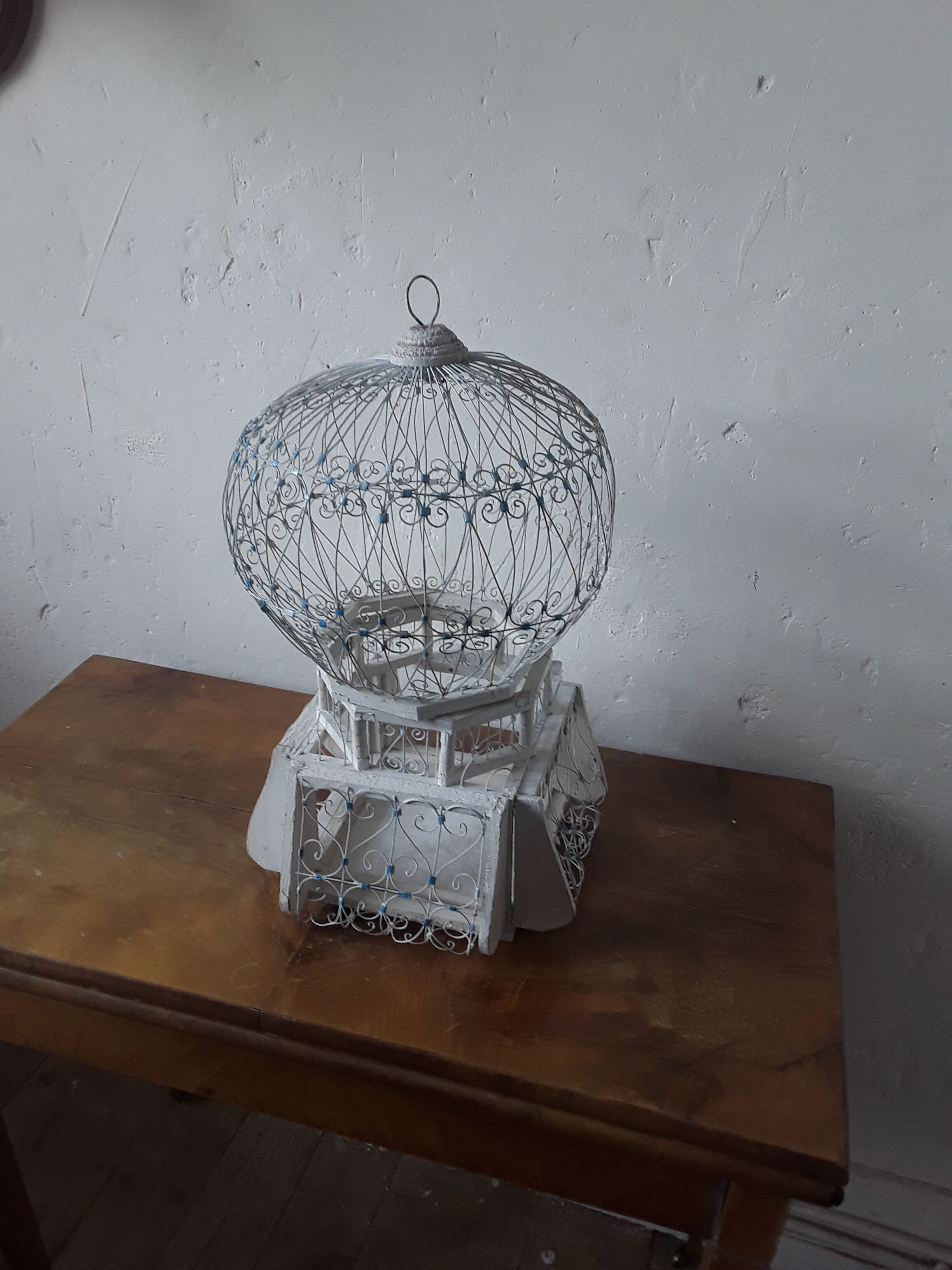Vintage birdcage