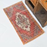 2x3 Red Beige Classic Vintage Rug, 43x82Cm