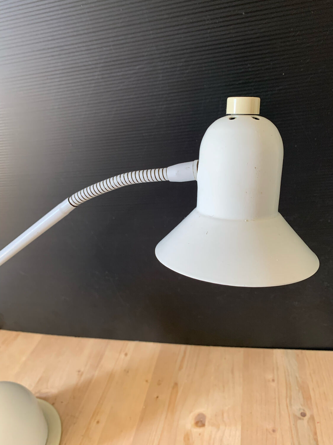 Lampe de bureau vintage Brama blanche
