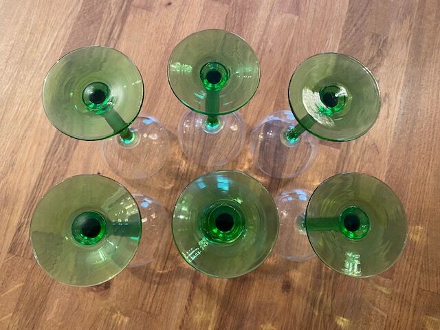 Set of 6 Engraved Glasses with Green Legs
