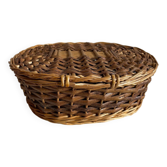 Small wicker box