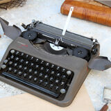 Hermes Baby Noir typewriter from the 1950s