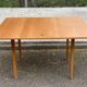 Table à manger scandinave rectangulaire portefeuille en bois 8 personnes
