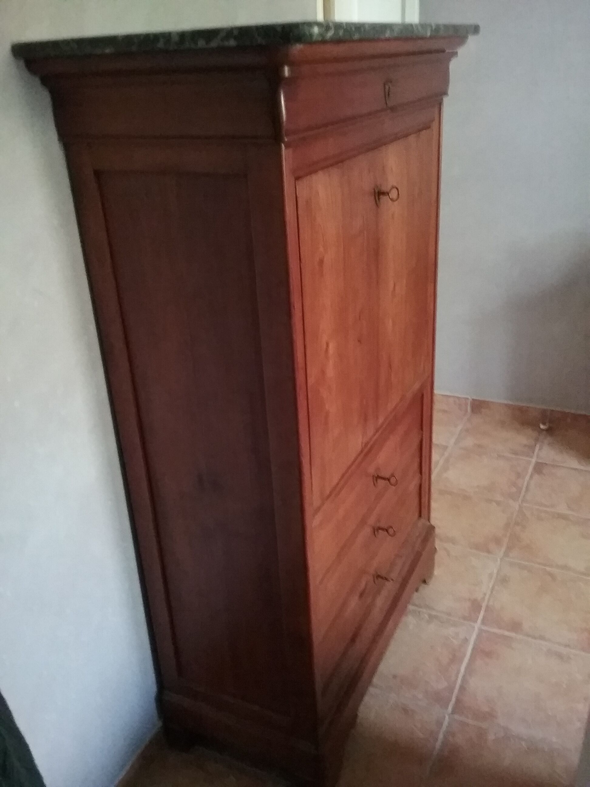 Secretary in cherry