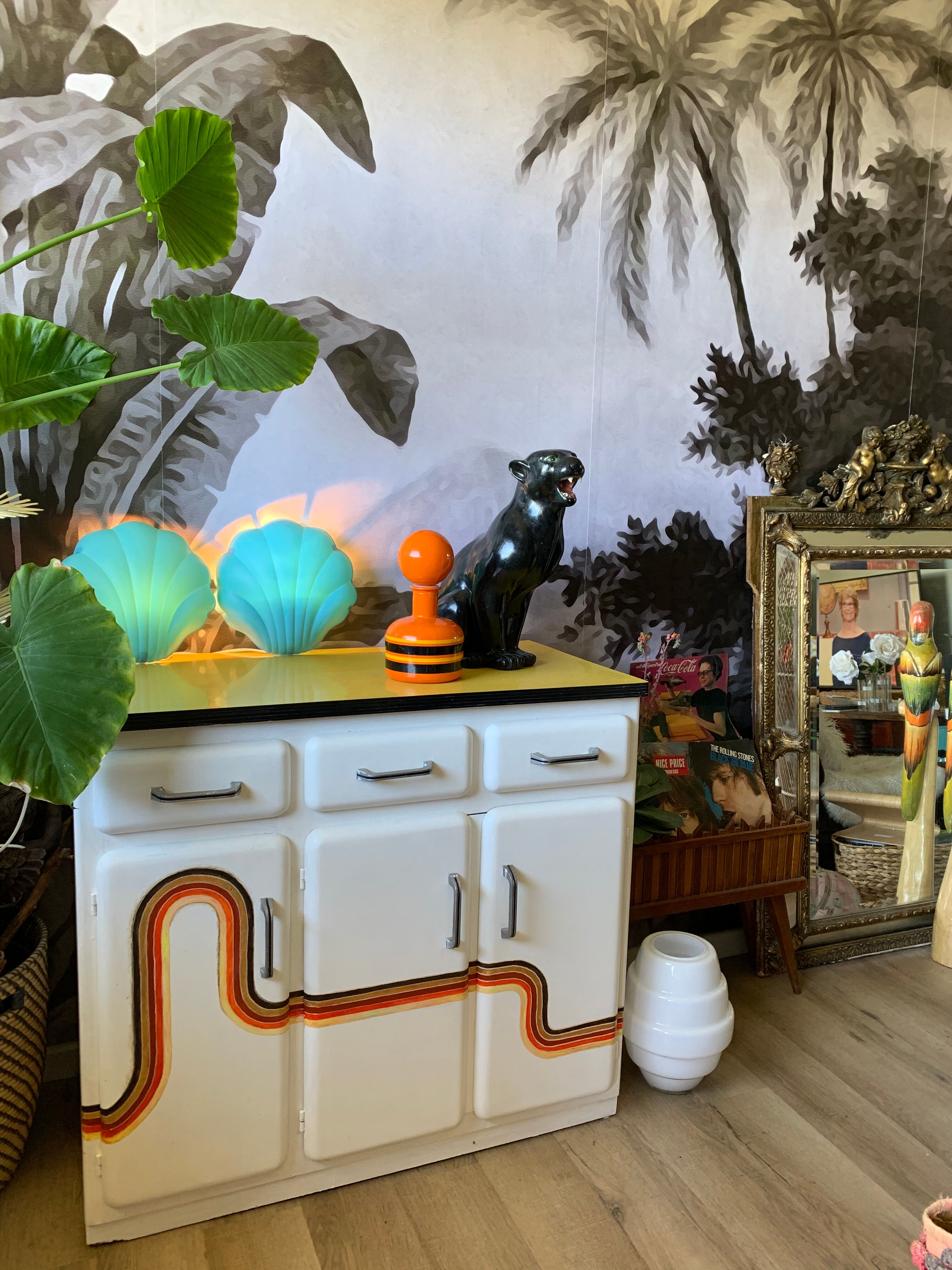 Buffet Mado vintage bottom rainbow