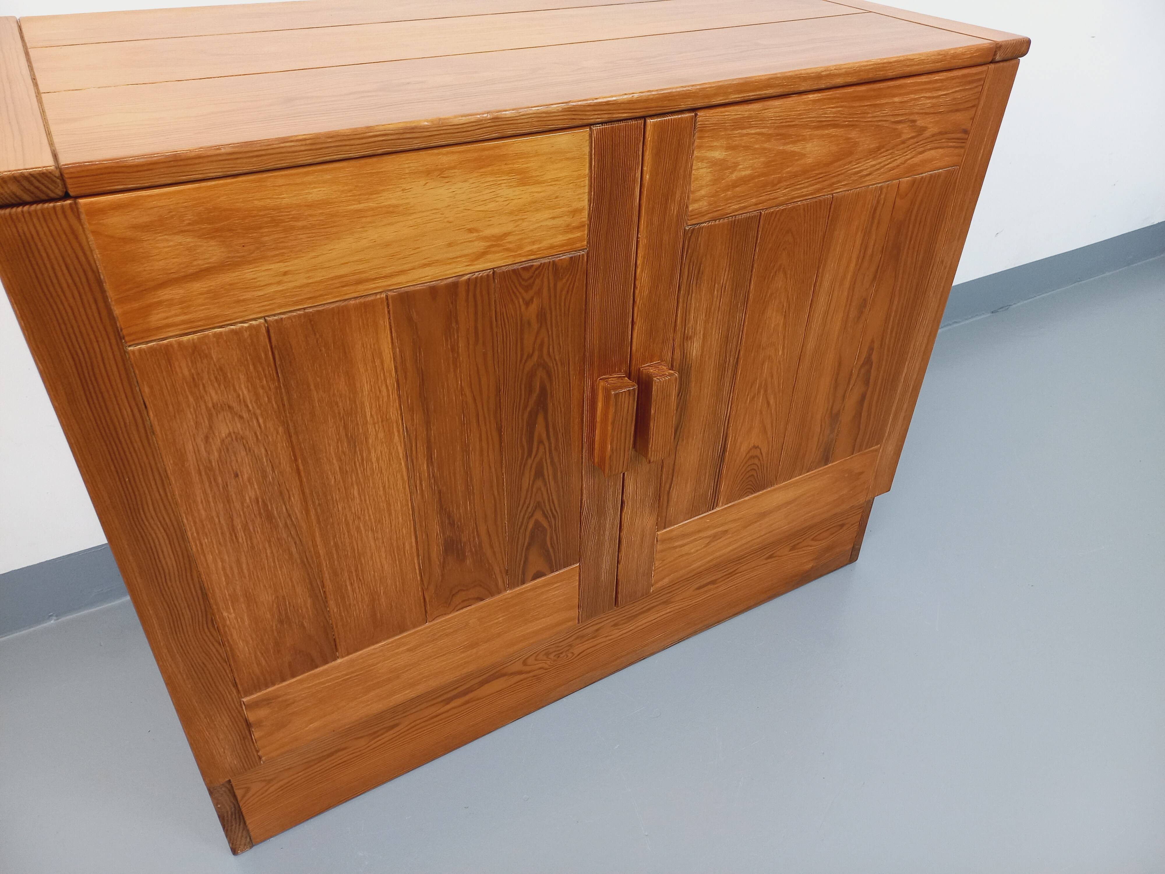 Charlotte Perriand style Les Arcs vintage pine storage unit from the 60s and 70s