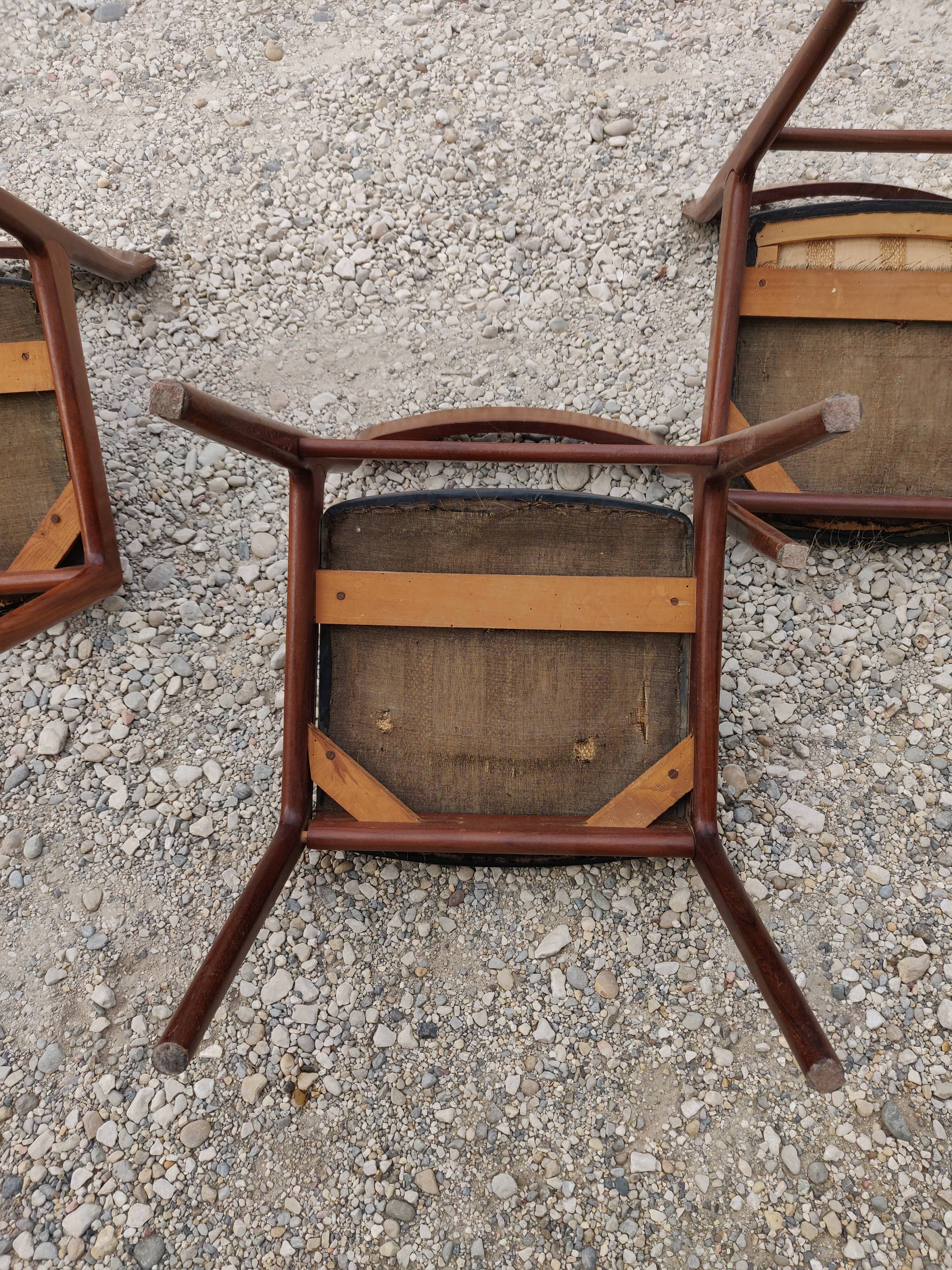 Set of 4 teak chairs scandinave style 60s
