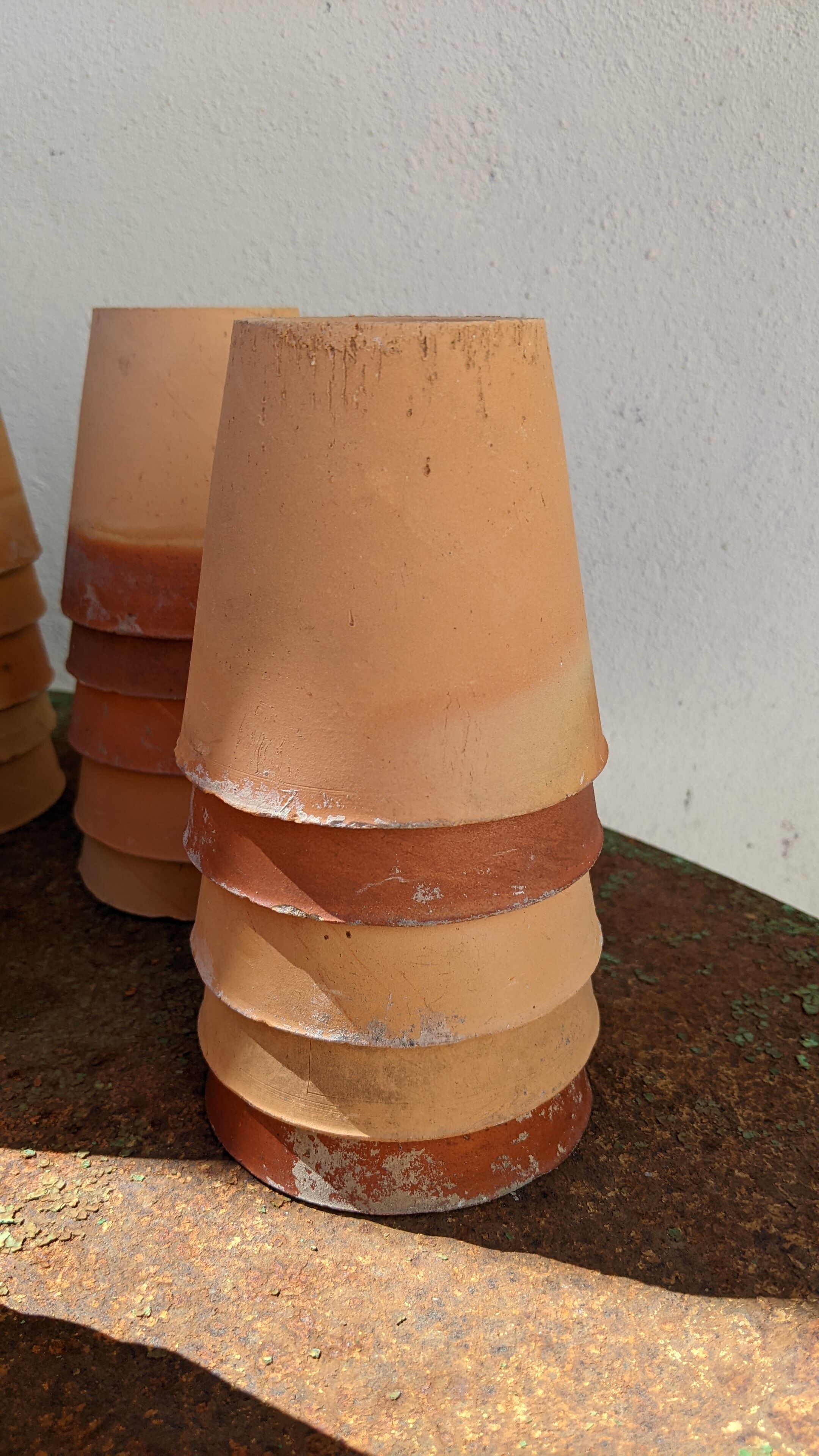 Terracotta pot circa 1930 graineterie