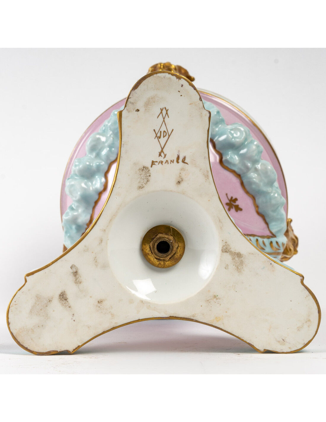 Porcelain vase, late nineteenth century