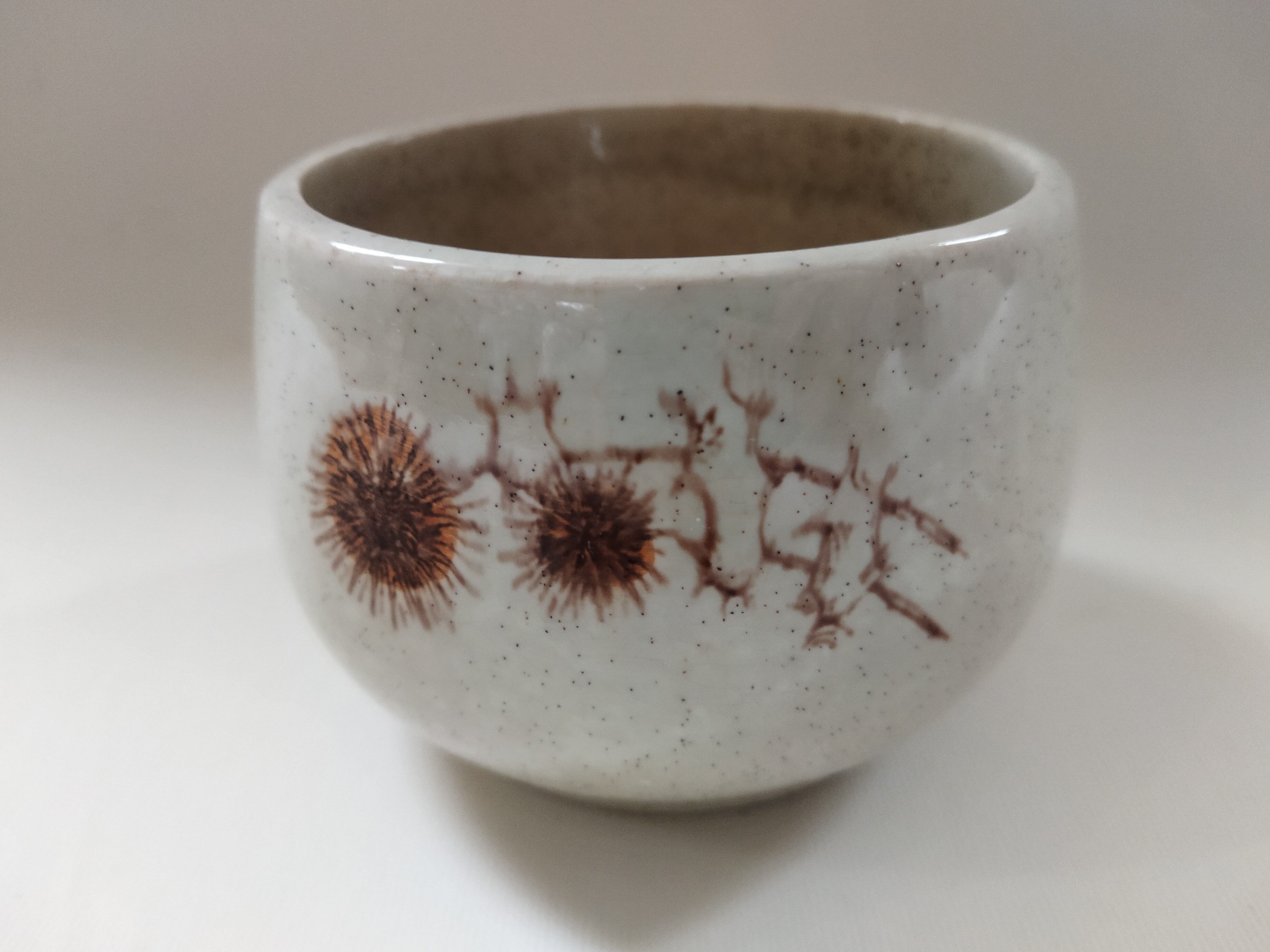 Sandstone bowl Sarreguemines Chardons