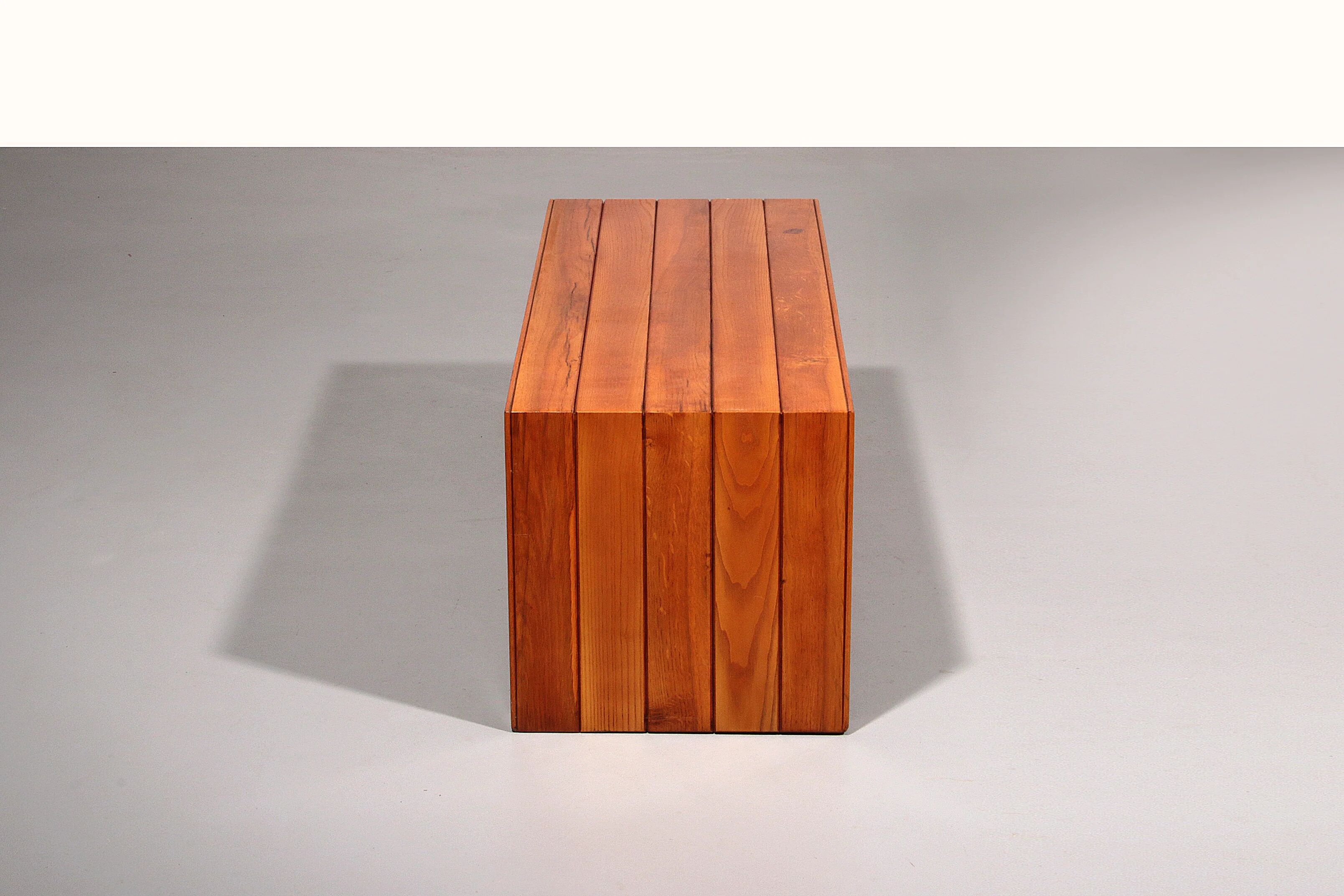 Elegant Italian mid-century beechwood bench (1960s)