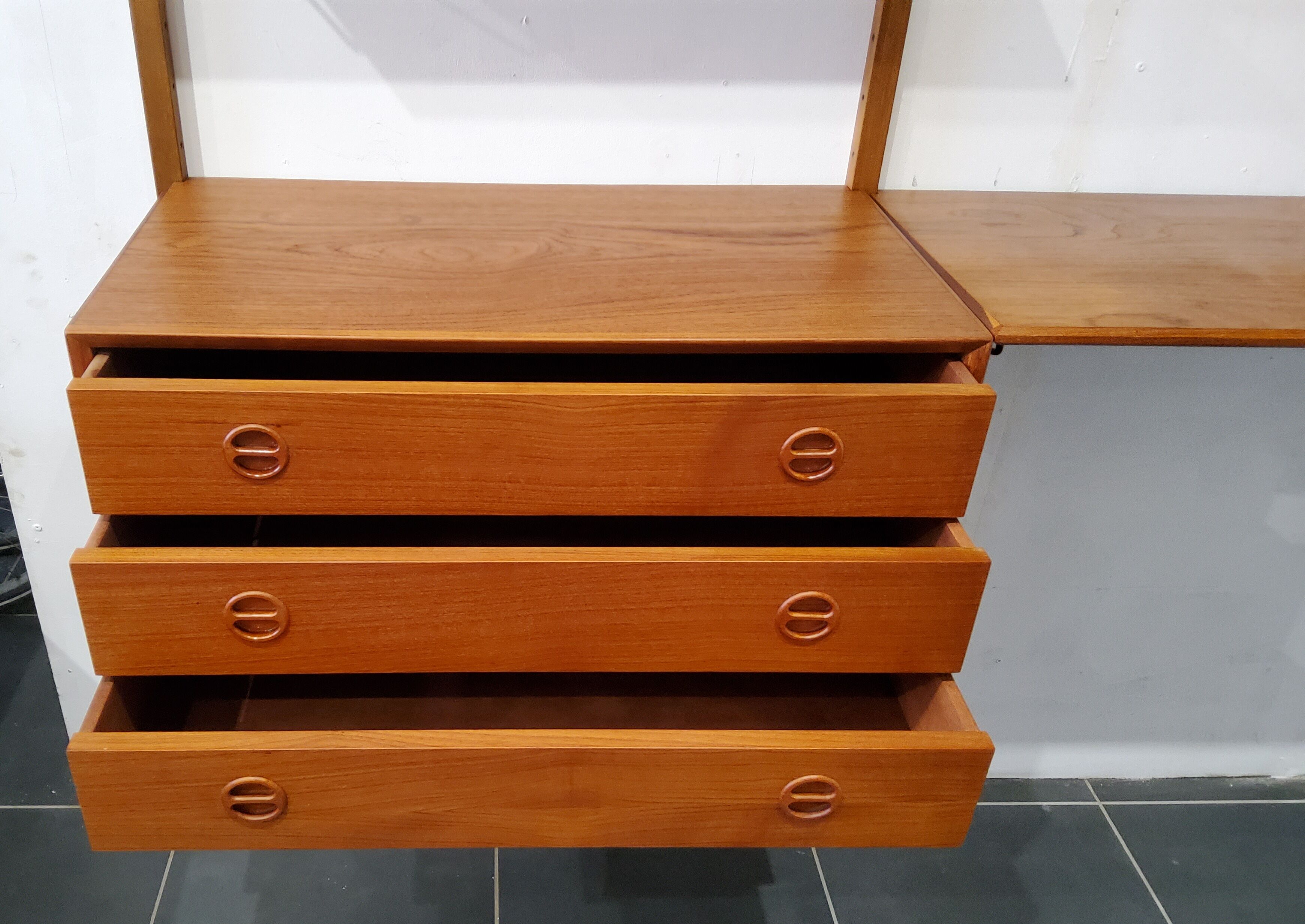 Danish vintage modular wall shelf, 1960