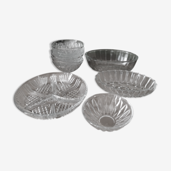 Chiseled glass ramekin set