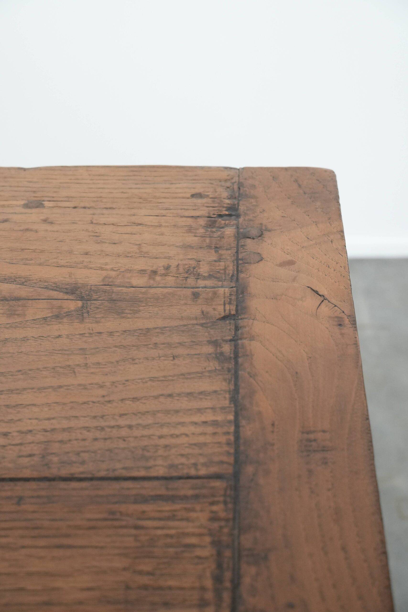 Antique French oak dining table for 6 to 8 people with three drawers