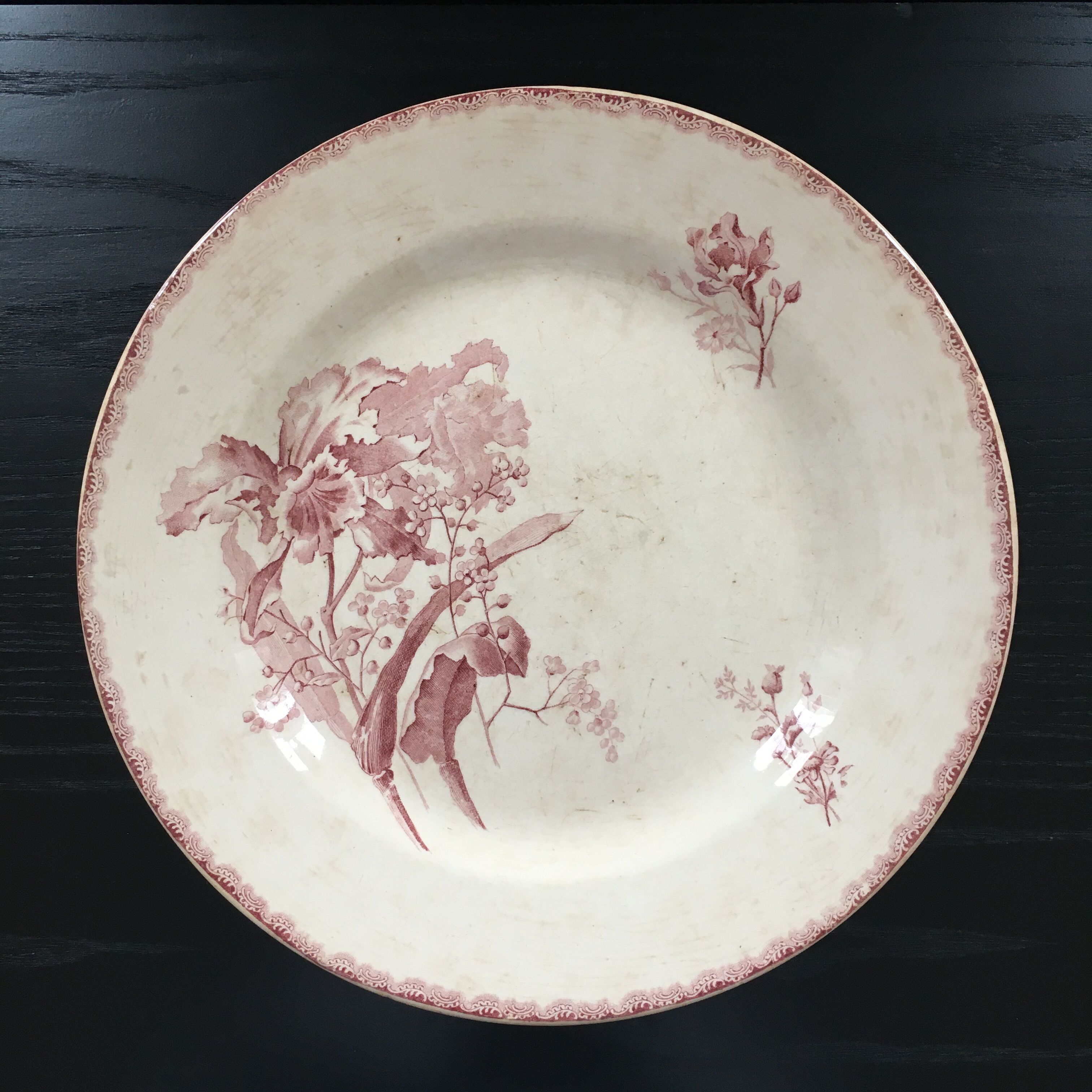 Terre de Fer serving dish