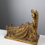 Sculpture Reine et Anges en terre cuite dorée