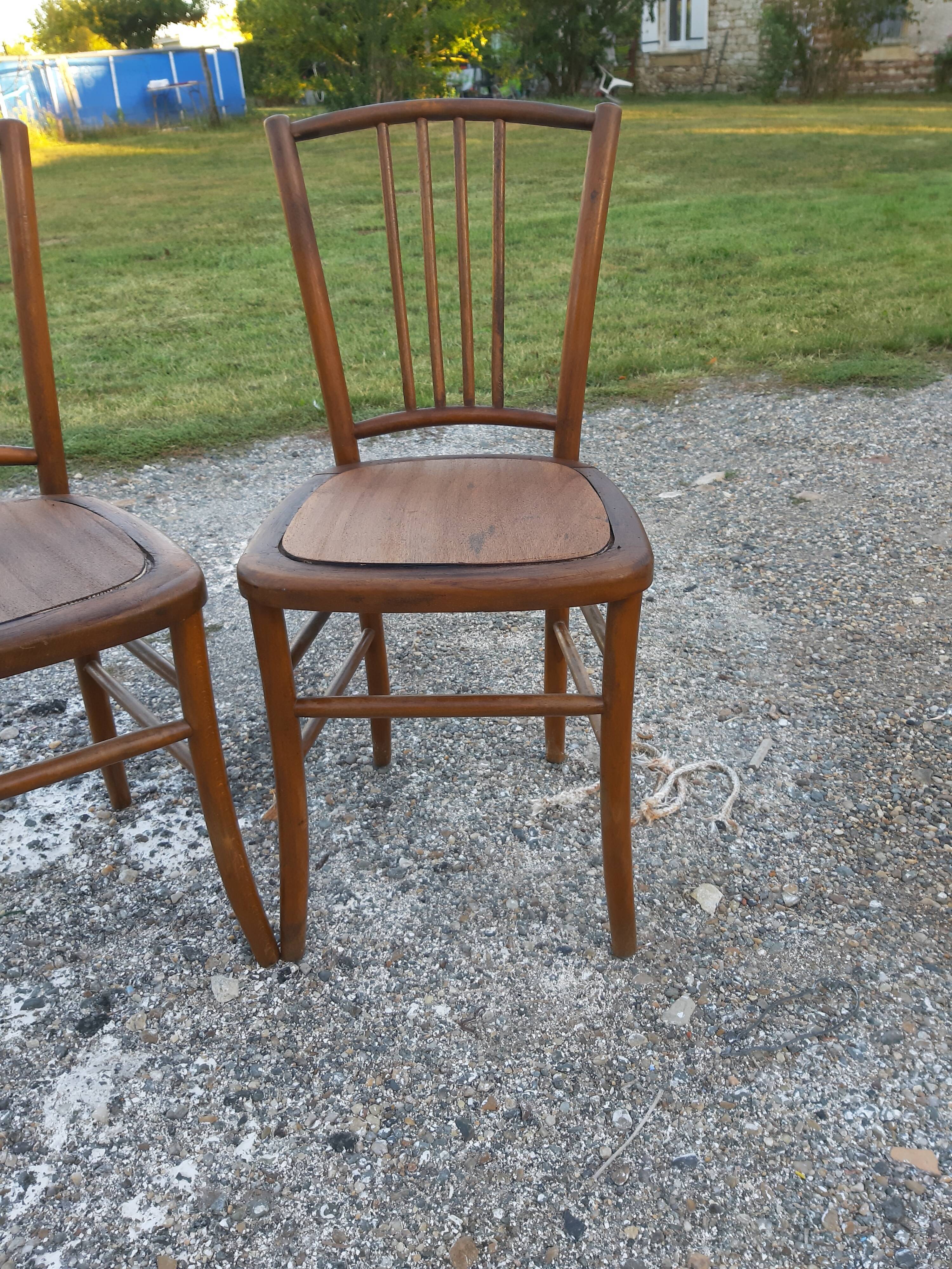 Paire de chaises de bistrot bois