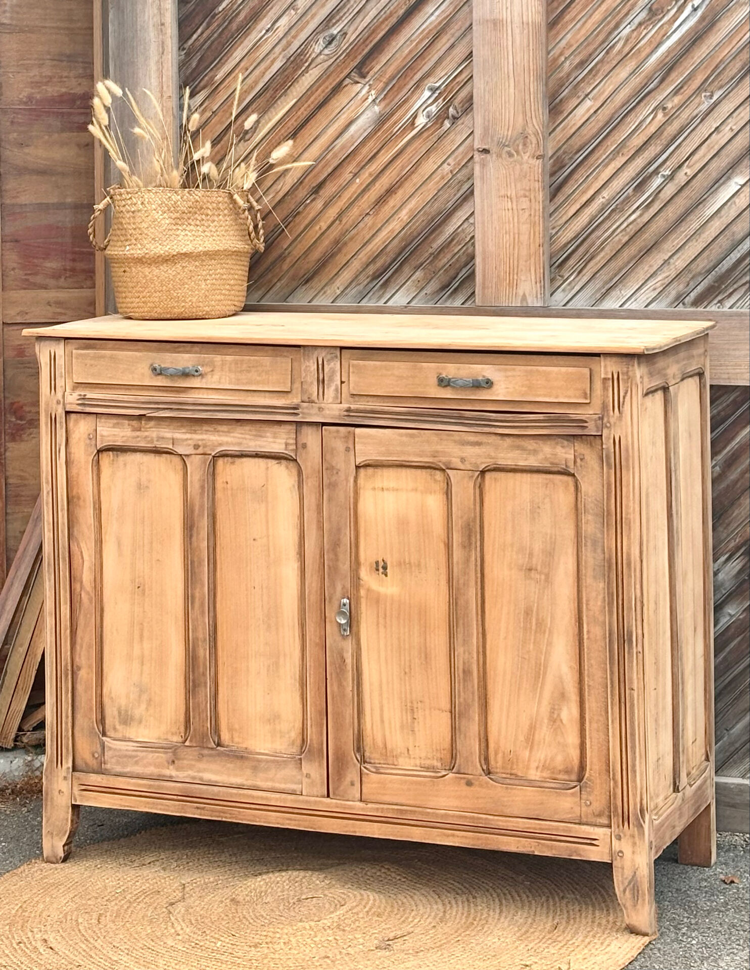 Old Parisian buffet in raw solid wood - 2 drawers