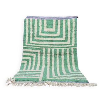 Handmade natural wool rug, size 140 x 260 cm.