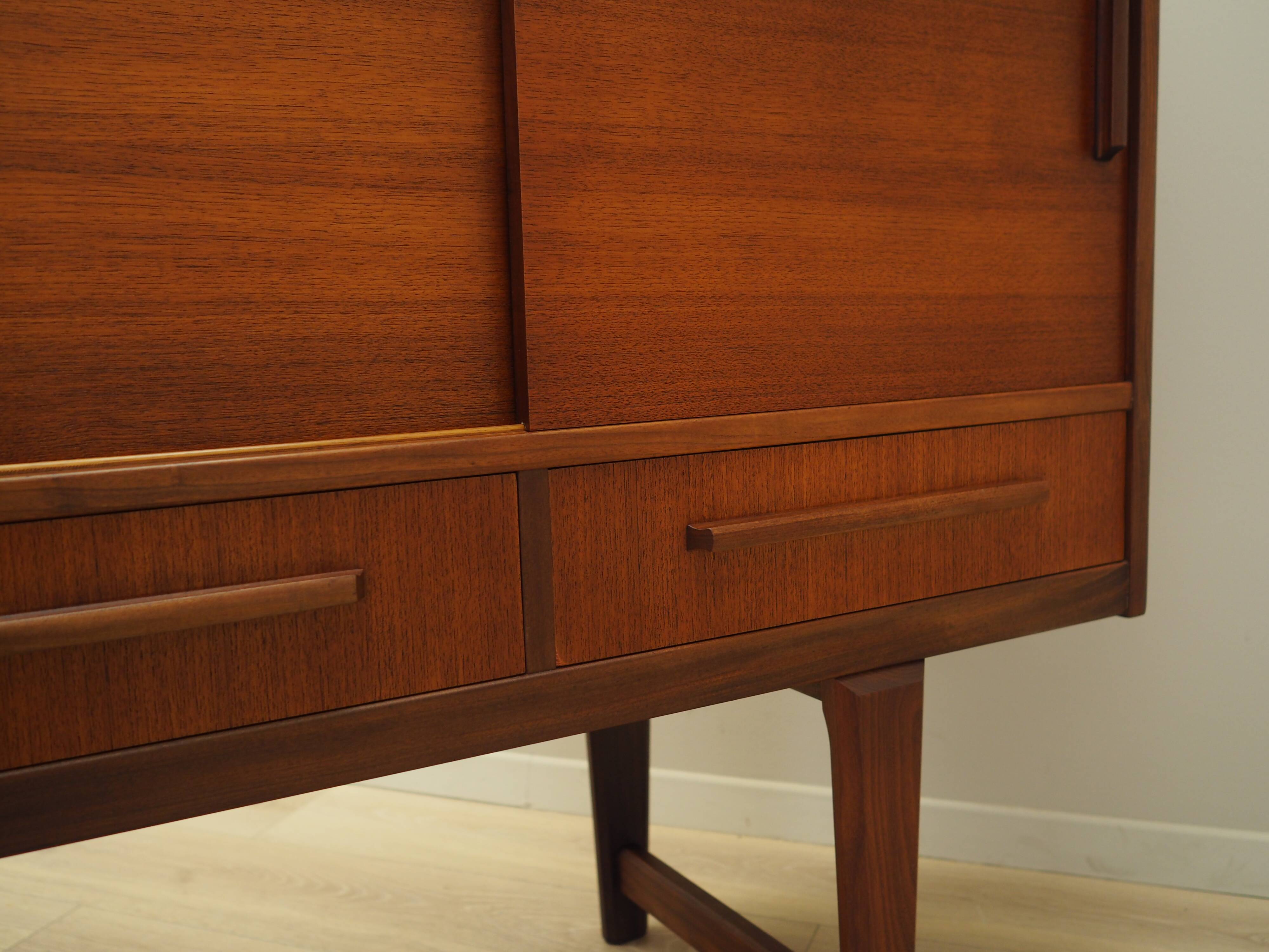 Buffet haut en teck, design danois, années 1960, fabricant : PMJ Viby J