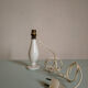 Pied de lampe vintage en opaline blanche