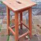 Tabouret d'atelier vintage en chêne massif année 40