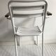 Fauteuil en métal blanc