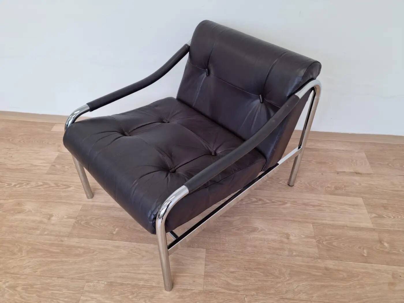 Pair of leather chairs designed by Tim Bates for Pieff, England, circa 1970s