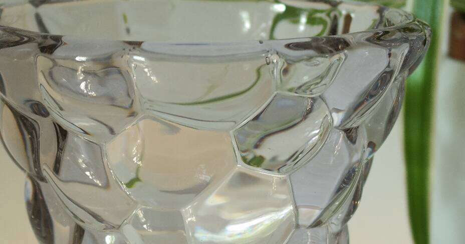 Crystal vase "honeycomb" Pierre D'Avesn