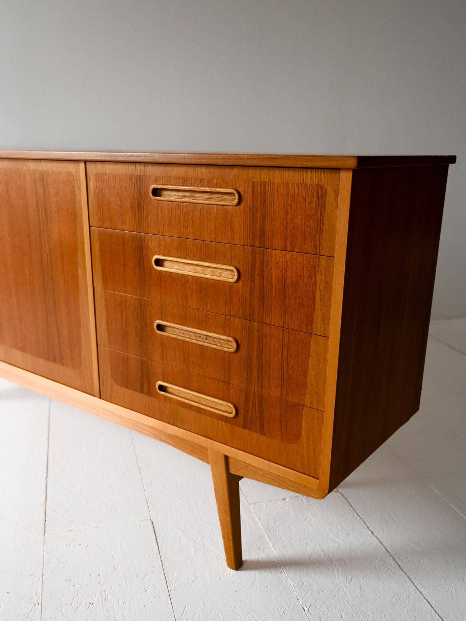 Buffet Ulferts en teck scandinave datant de la fin des années 1950
