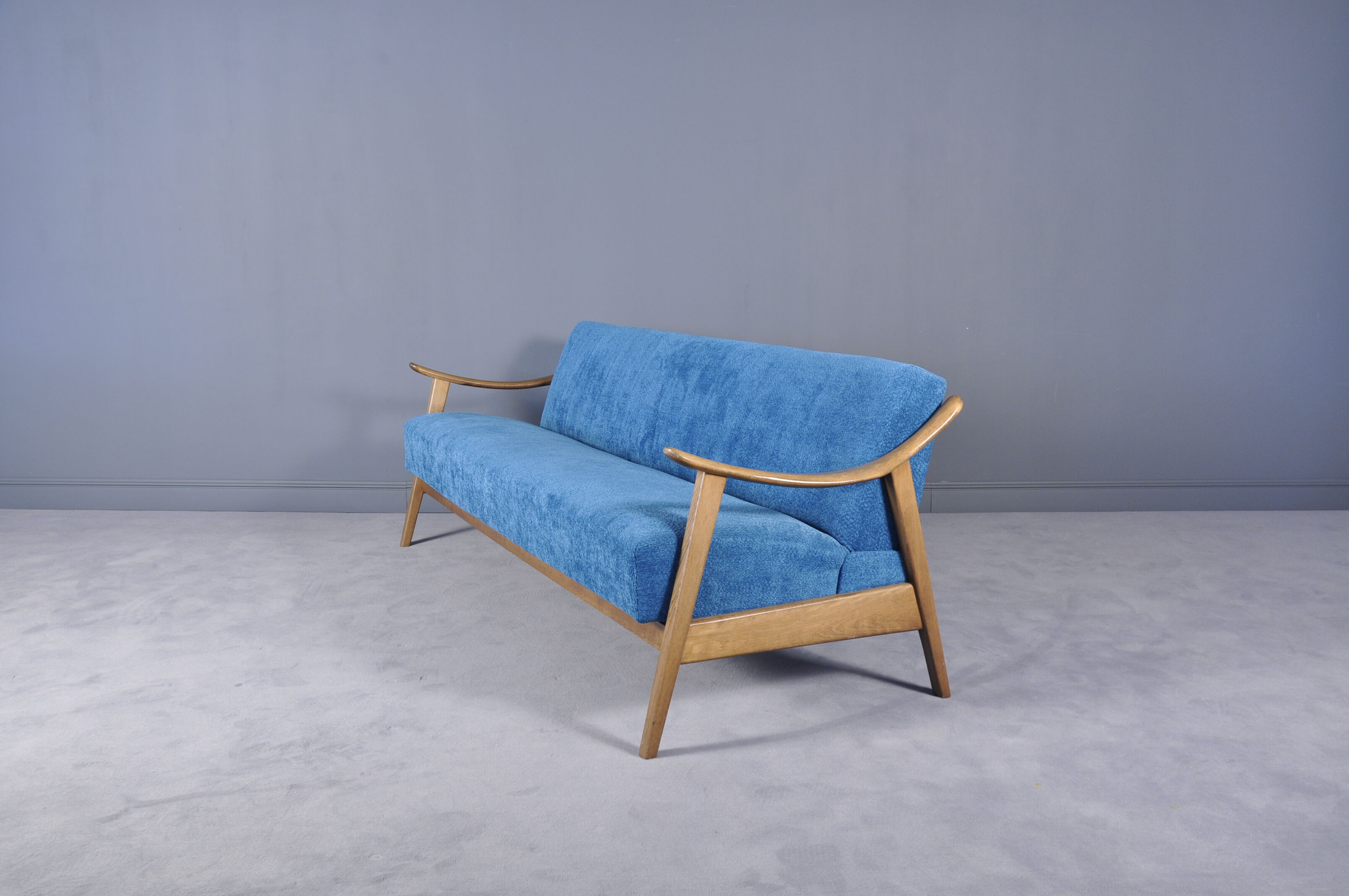 Three seater extensible sofa 1960's