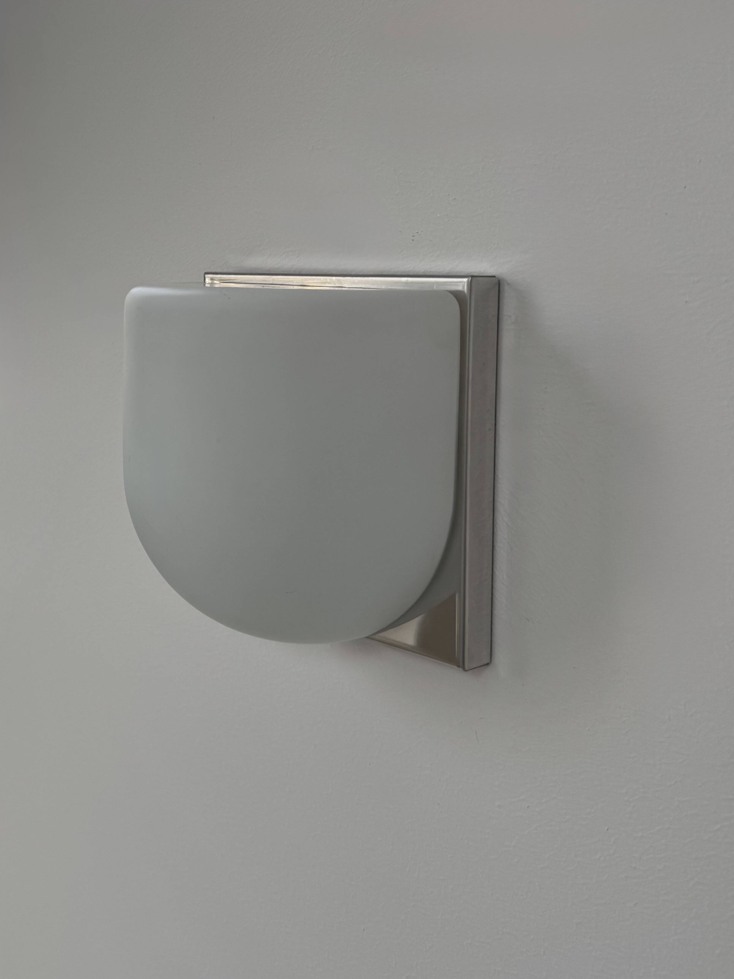 Vintage wall light, chrome and opaline, France, 1970.