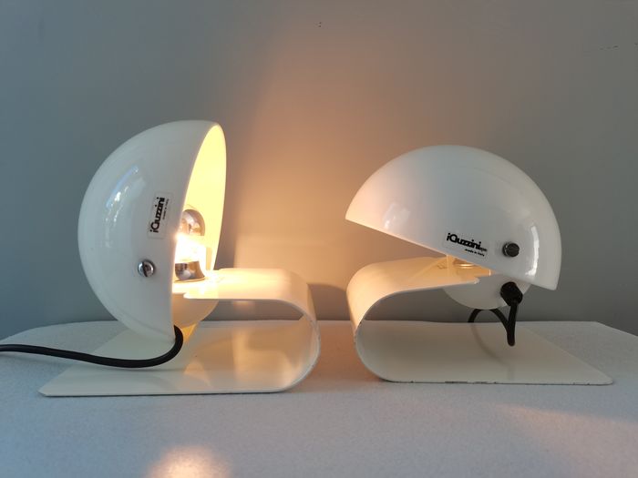 Pair of Guzzini lamps by Giuseppe Cormio "Bugia"