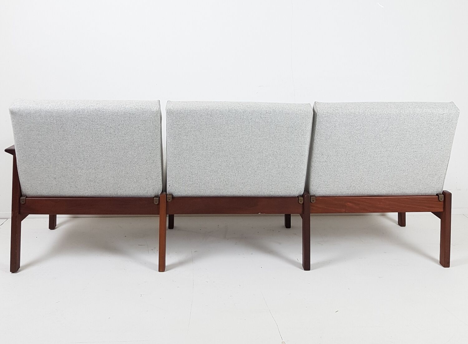 Yngve Ekström for Pastoe sofa kvadrat wool grey