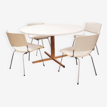 Danish Pedestal Dining Table and 4 Badminton Chairs by Nanna Ditzel for Kolds Savvaerk, 19