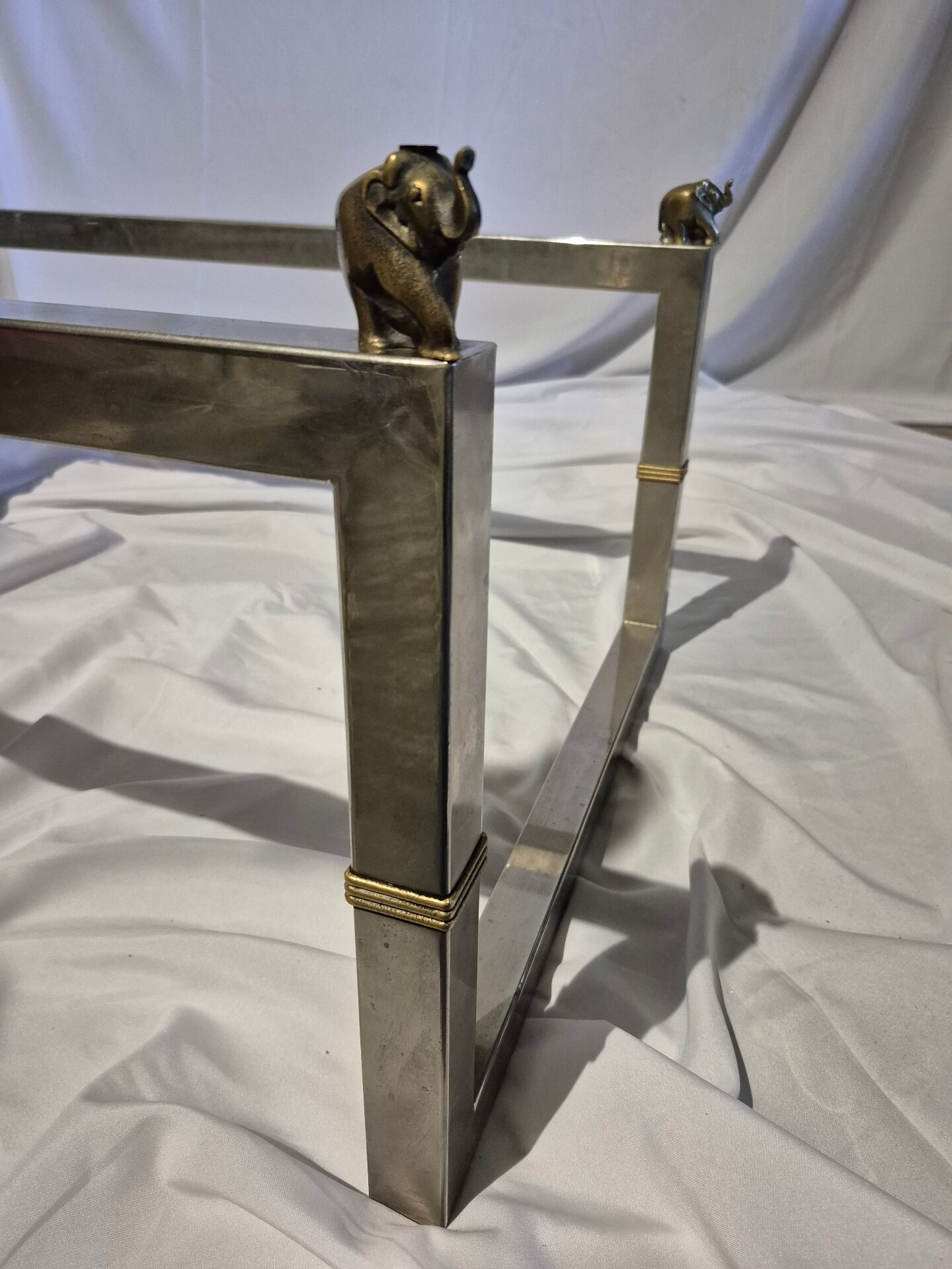 Table basse en verre éléphant Biri T29 de Peter Ghyczy, rare, 120x90 cm.