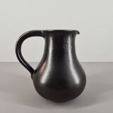 Modernist pitcher in black ceramic 50s