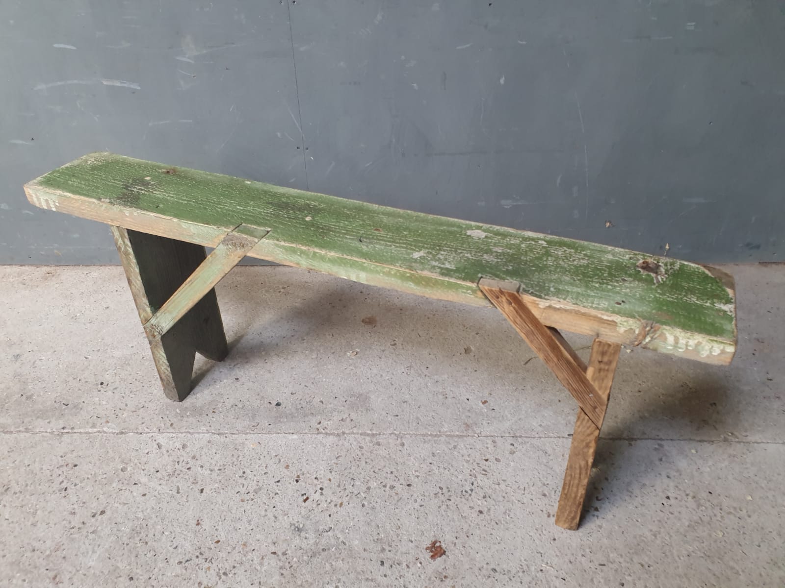 Brocante wooden bench, side table fresh green