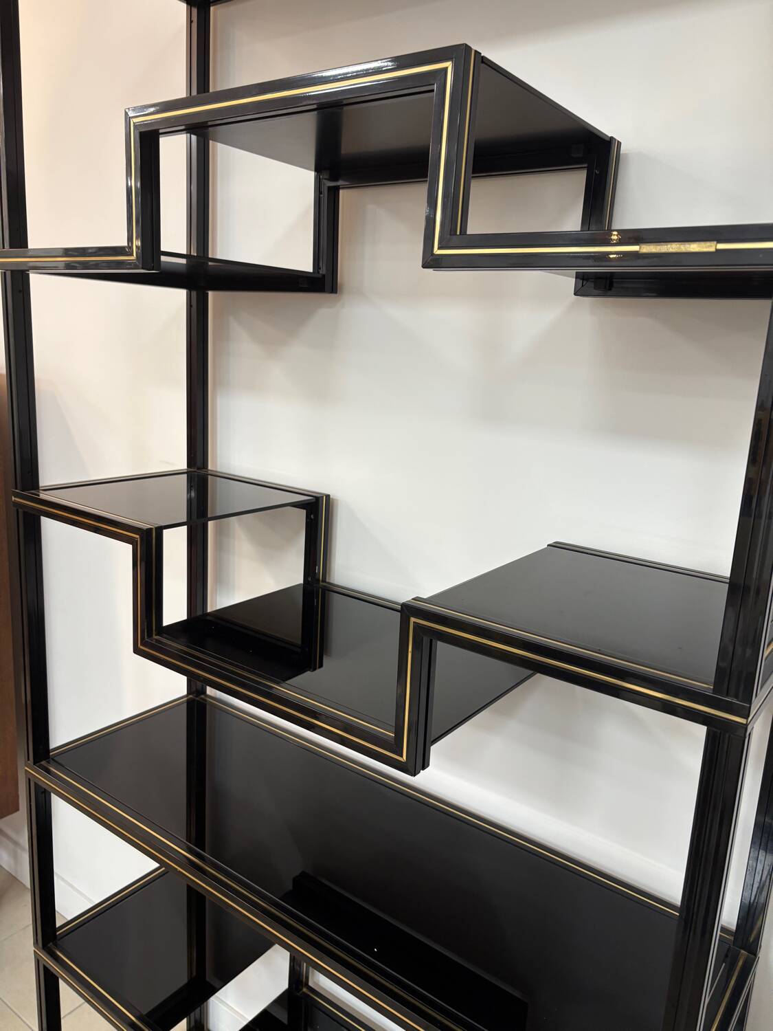 Pierre Vandel Paris shelf, black and gold, 1970s, France