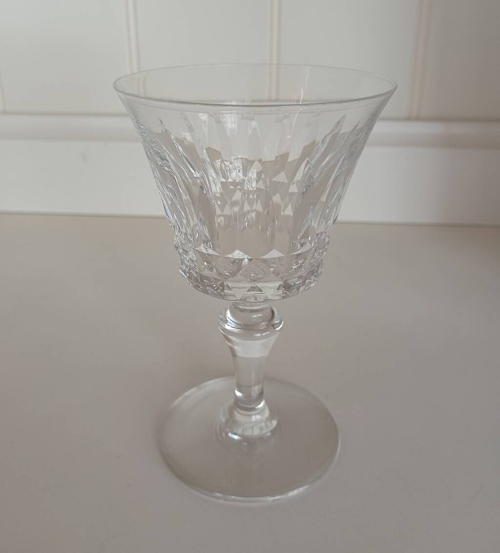 Set of 10 Baccarat Piccadilly Cut Crystal White Wine / Port Glasses